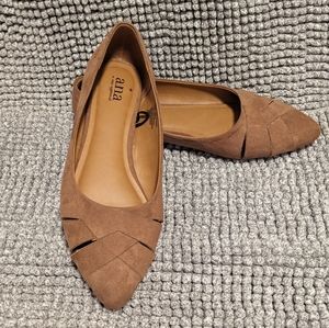 ANA Charm Flats Size 8.5 NWOT